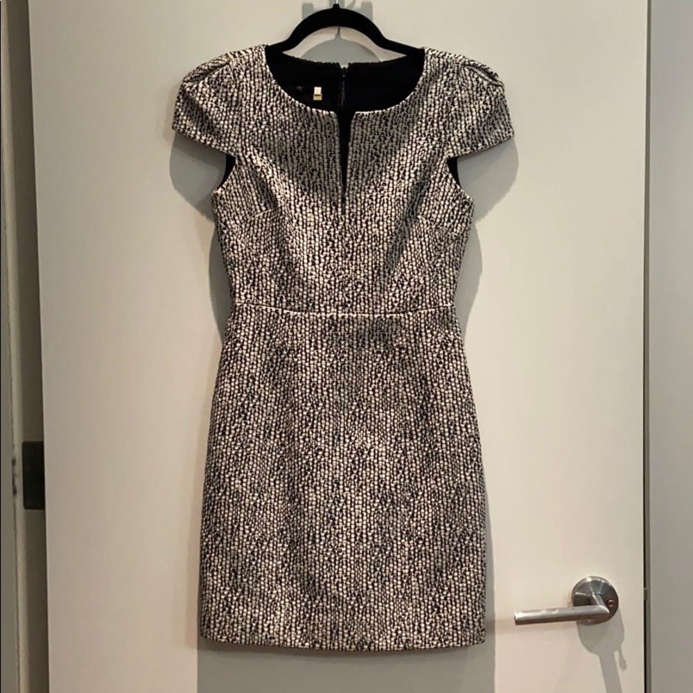 4.collective Cap sleeve structured sheath dress 0